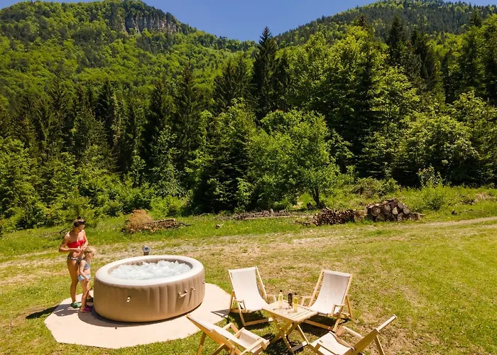 Bogu Iza Nogu 1 Prázdninový dům